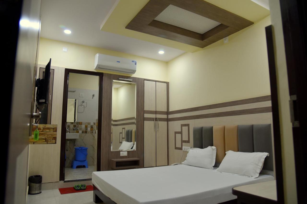 Hotel Shri Gourav Біканер Екстер'єр фото