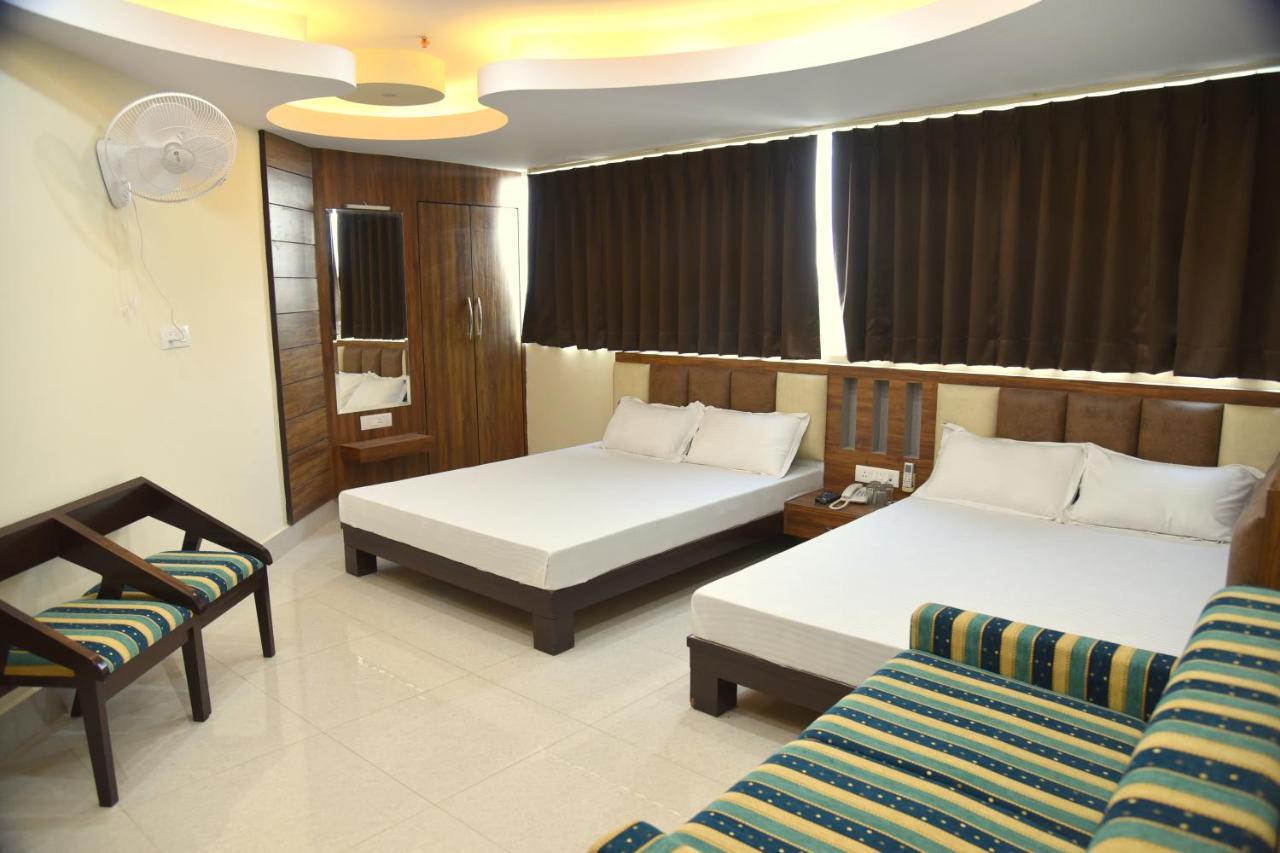Hotel Shri Gourav Біканер Екстер'єр фото